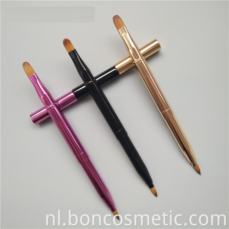 Retractable Lip Brushes